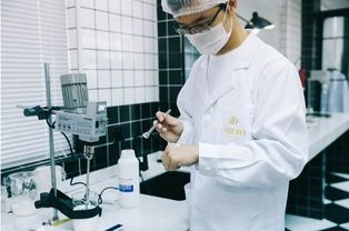 探訪法伯麗合作工廠 以嚴(yán)苛標(biāo)準(zhǔn)打造值得信賴的化妝品